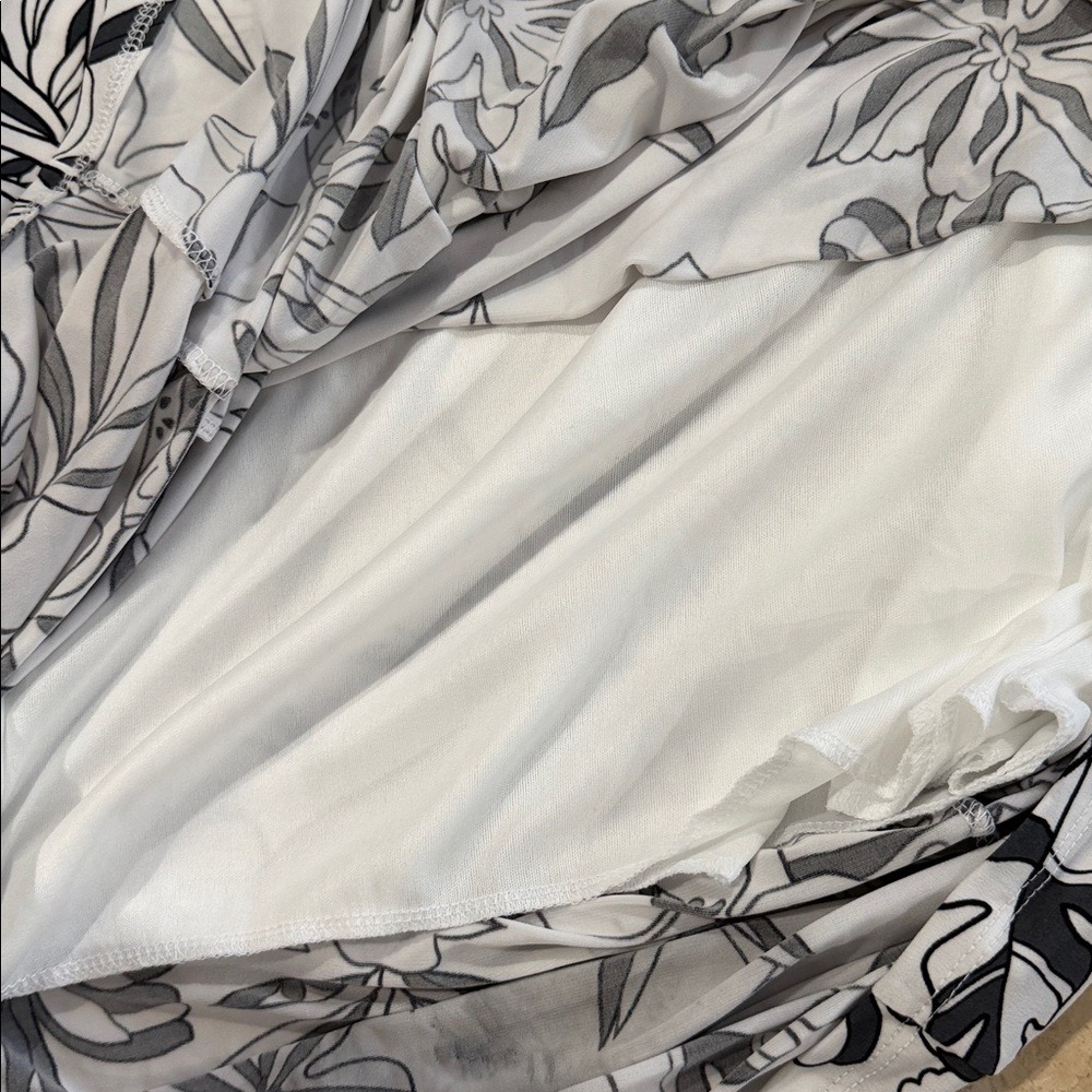 Olivia Grey TROPICAL MAXI Black and White Dress Style #: 348750 - Picture 4 of 5